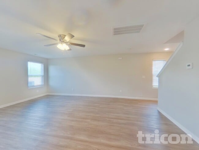 Photo - 1225 Standing Oak Dr