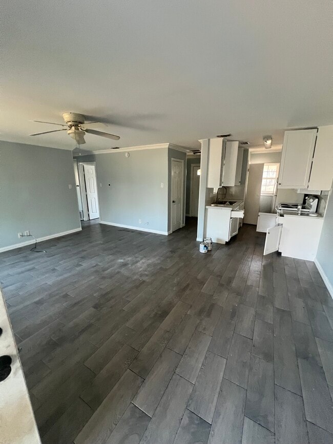 Photo - 2432 McKenzie Dr