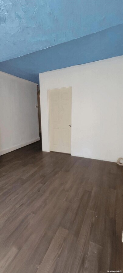 Photo - 150-13 118th Ave