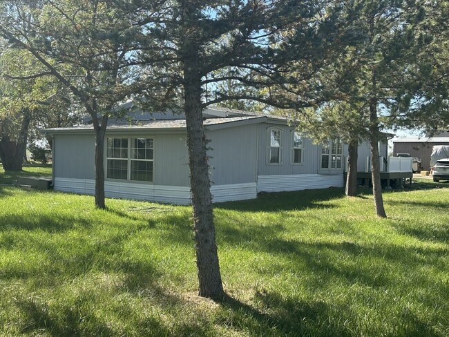 Photo - 758 W G Rd