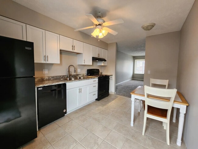 Photo - 1500 Dustin Dr Unit 2
