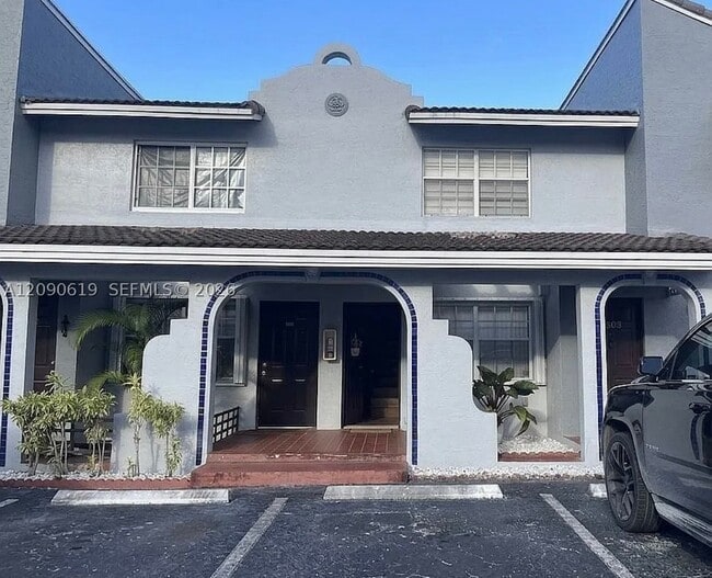Building Photo - 7100 NW 173rd Dr Unit 1304