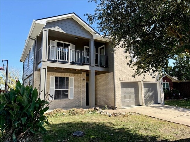 Photo - 396 Feathergrass Dr House