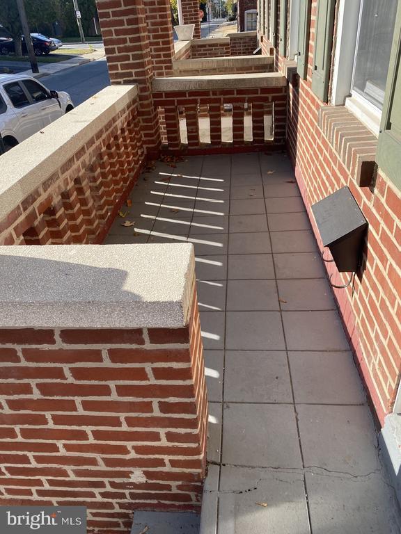 Photo - 601 Hawley St