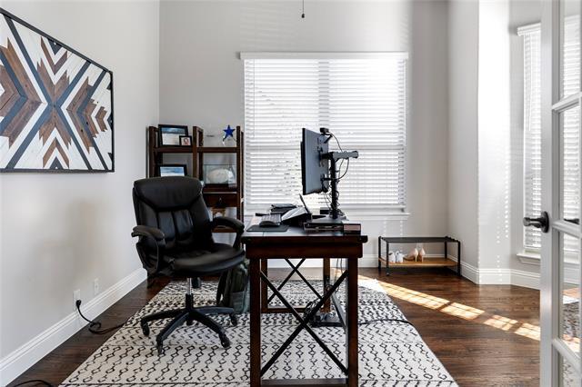 Photo - 541 Marigold Dr