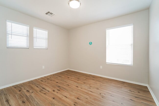 Photo - 2838 S Benton Cir