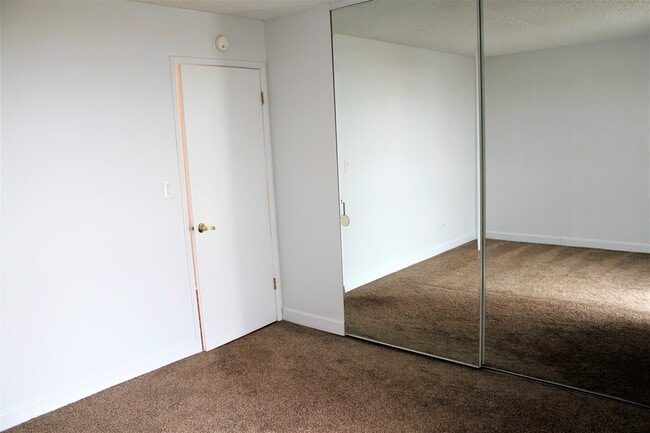 Photo - 1043 S York Rd Unit 301