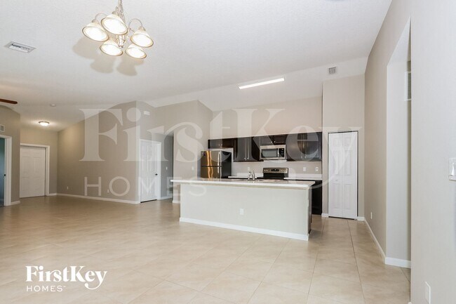 Photo - 1480 SW Gadsan Ave