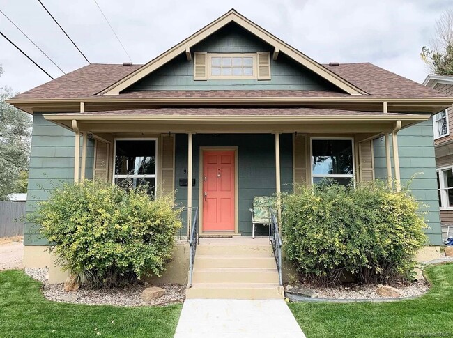 Building Photo - PET FRIENDLY 2 BEDROOM, 1 BATHROOM SINGLE FAMILY HOME CLOSE TO DOWNTOWN!