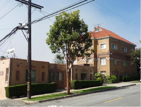 Primary Photo - 154-160 Bennett Ave