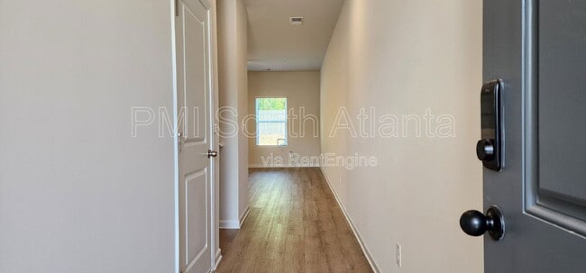 Photo - 336 Sinclair Ct