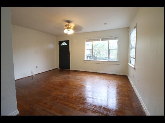 Photo - 5919 Woodlawn Dr