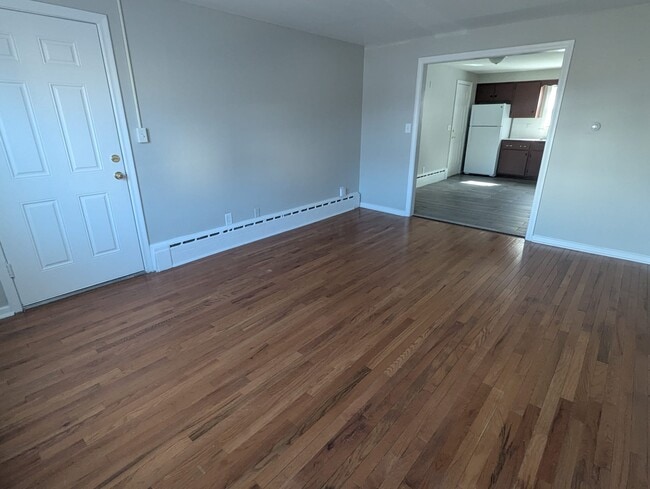 Building Photo - 641 Newhall St Unit 1R Rental