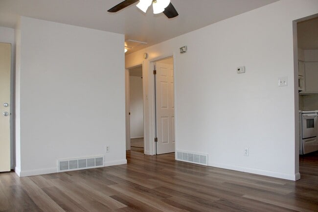 Photo - 983-985 S 600 W Unit 985