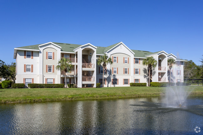 Water Fountain - Coral Cove Apartments