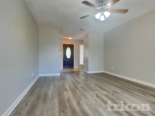 Photo - 5503 Jumada Cir