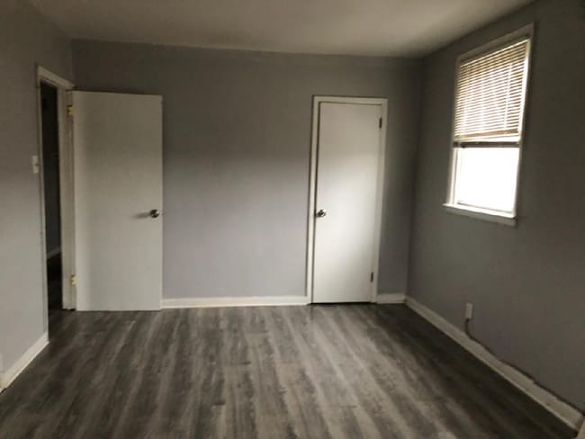 Photo - 2401 Bleigh Ave