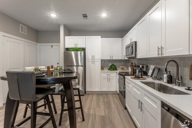 1BR, 1BA - 682SF - Kitchen and Dining Room - Aria at Ella