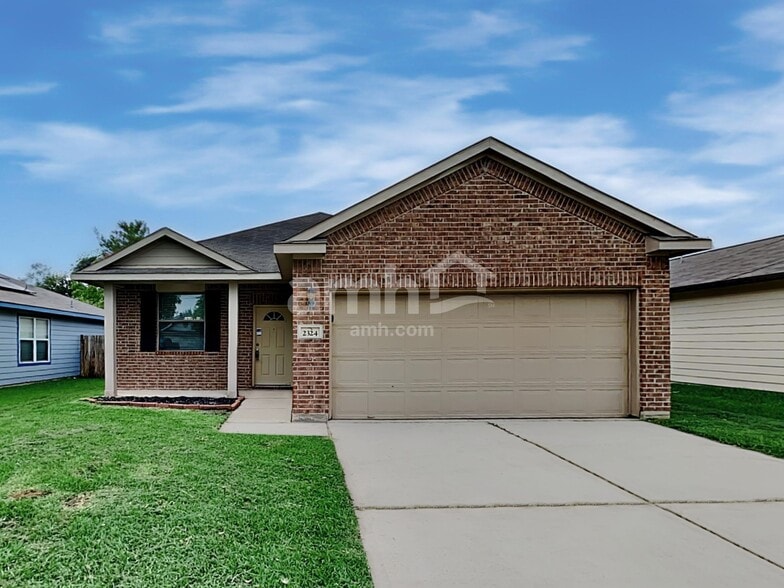2324 Shady Tree Ln