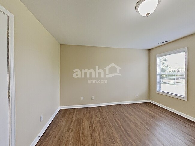 Building Photo - 156 Brightstar Ct Rental