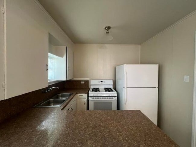 Photo - 2224 Cumberland Ave