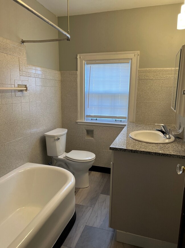 Photo - 929 N Nelson Rd