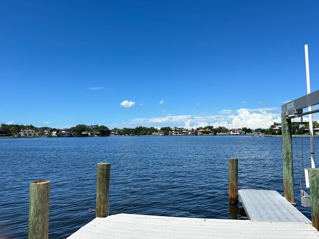 Building Photo - Waterfront Home for Rent – 2BR/2.5BA + Doc...