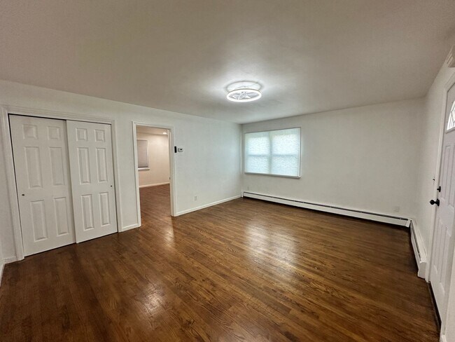 Photo - 101 Robertson Ave Unit 1 FL