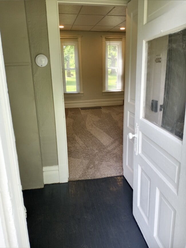 Building Photo - 3780 N Wozniak Rd Unit Apartment A