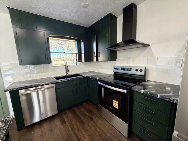 Photo - 100 Shady Oaks Ln