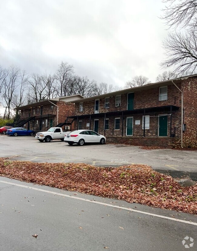 Building Photo - Knoxville 37920 - 2 bedroom, 1 bath Apartm... Rental