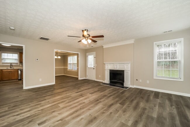 Photo - 208 Arbor Creek Dr