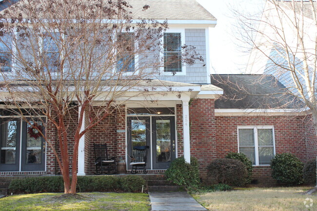 Building Photo - 254 E Delaware Ave Rental