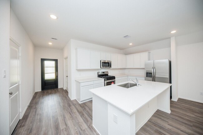 Photo - 7406 Bartoncliff Dr