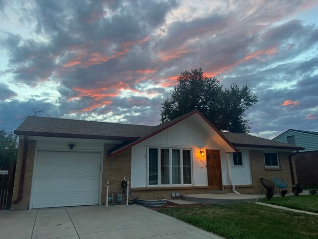Photo - 7963 Wyandot St House