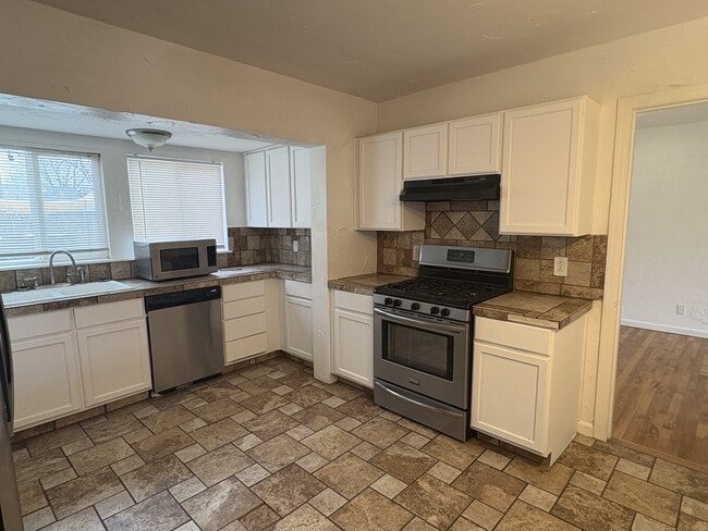 Photo - 3313 25th St