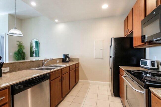 Photo - 925 Common St Unit ID1266346P