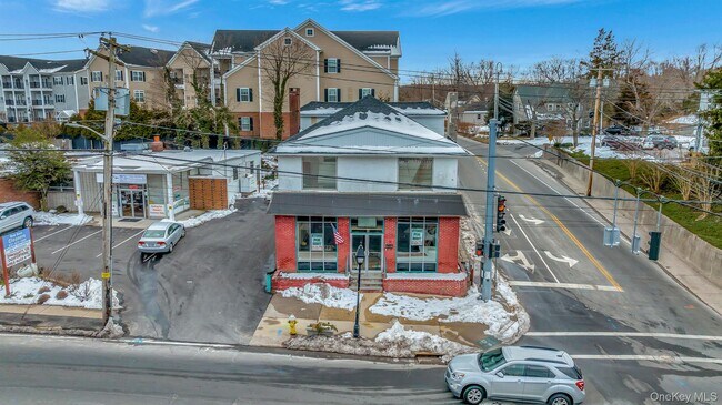 Photo - 1500 Main St