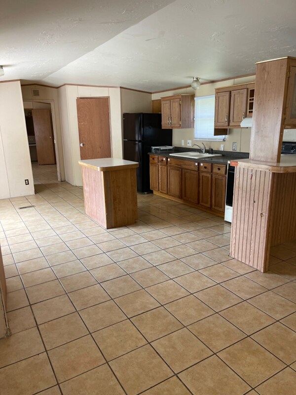 Photo - 2734 Middle Leesville Rd