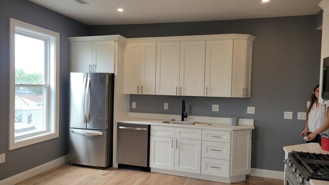 Photo - 341 Cambridge St Unit 2