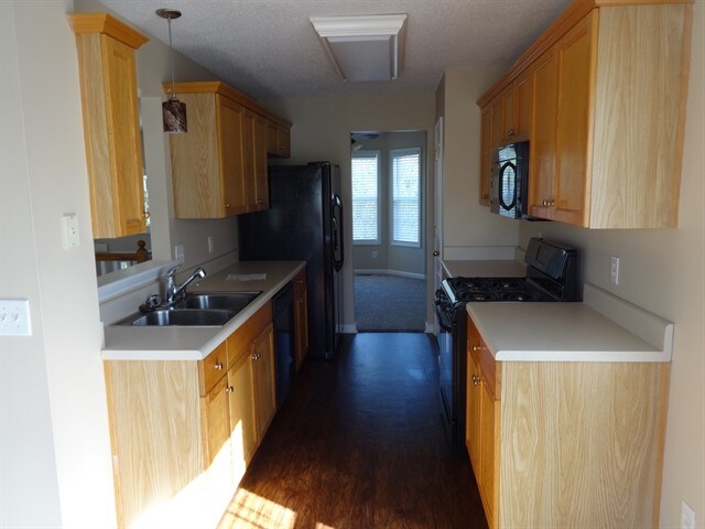 Photo - 197 Moreland Cir