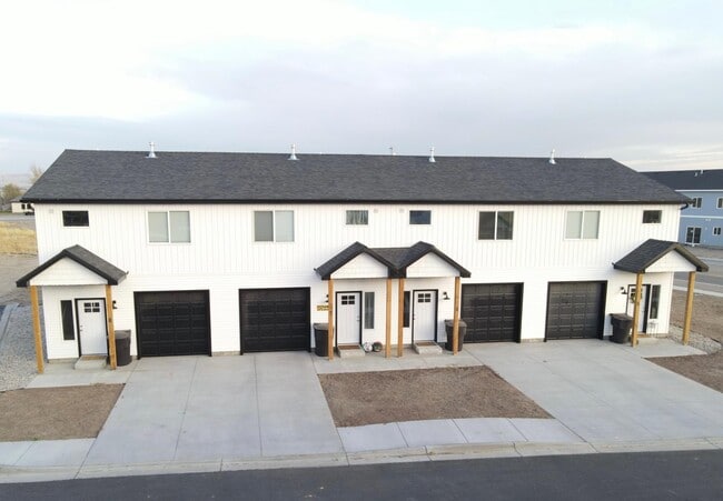 Building Photo - 165 Anderson Road Unit #2 Rental