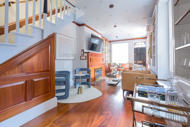 1038 29th St NW Unit SI ID1585454P