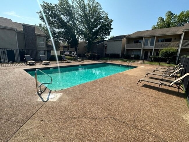 Photo - 1BD/1BA Condo located on the Germantown/Memphis Line! Unit 4
