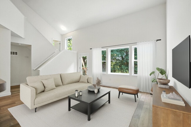 Photo - 2380 Oaktree Pl