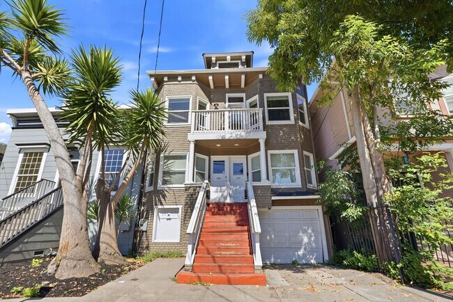 Building Photo - 2533 Filbert St Unit 2533 Filbert Street