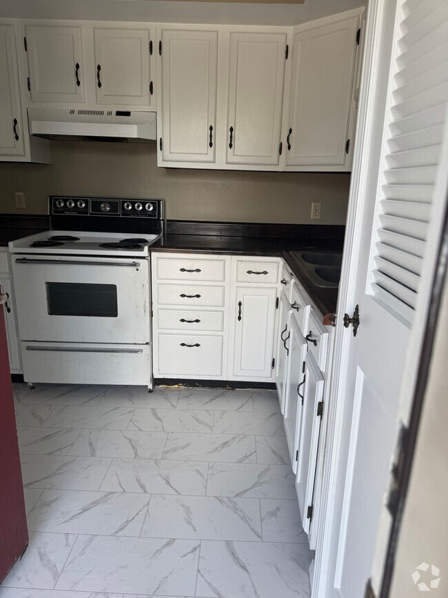 Building Photo - 302 E Mefford St Unit 302A Rental