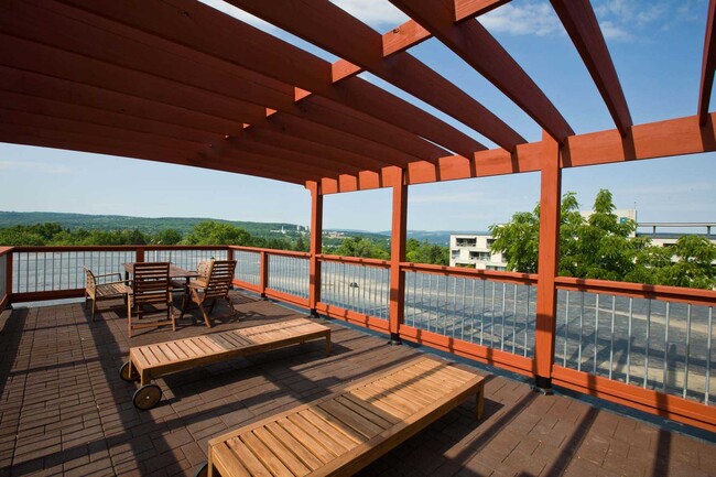 Photo - 143 Maple Ave Unidad 22