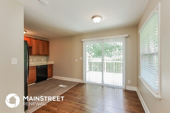 Photo - 1532 Downs Ave