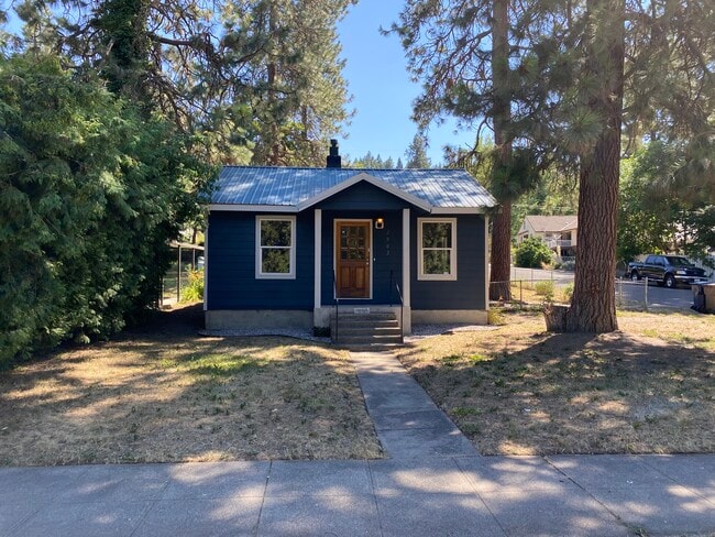 Building Photo - 2002 E 15th Ave Rental